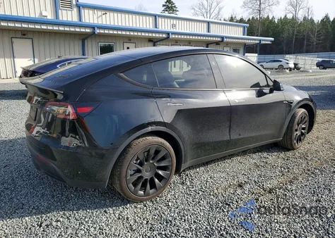 2024 Tesla Model Y z USA, uszkodzony, nr VIN 7SAYGDEE2RA309316